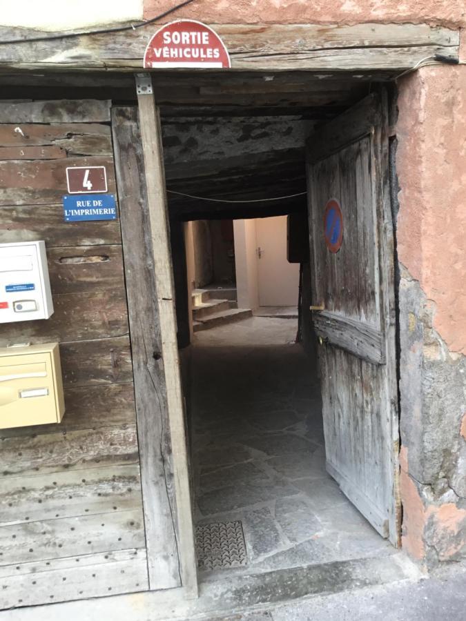 L'Hivernet, Grand Triplex Neuf Au Coeur D'Embrun Acces Facile Dış mekan fotoğraf