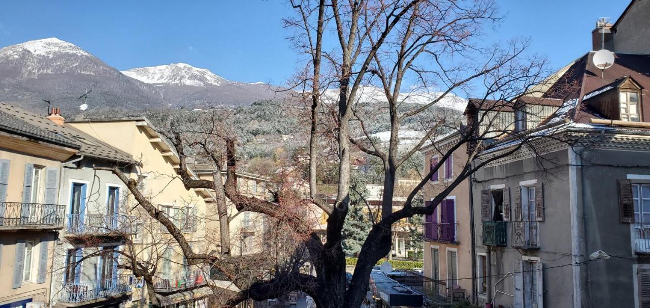 L'Hivernet, Grand Triplex Neuf Au Coeur D'Embrun Acces Facile Dış mekan fotoğraf