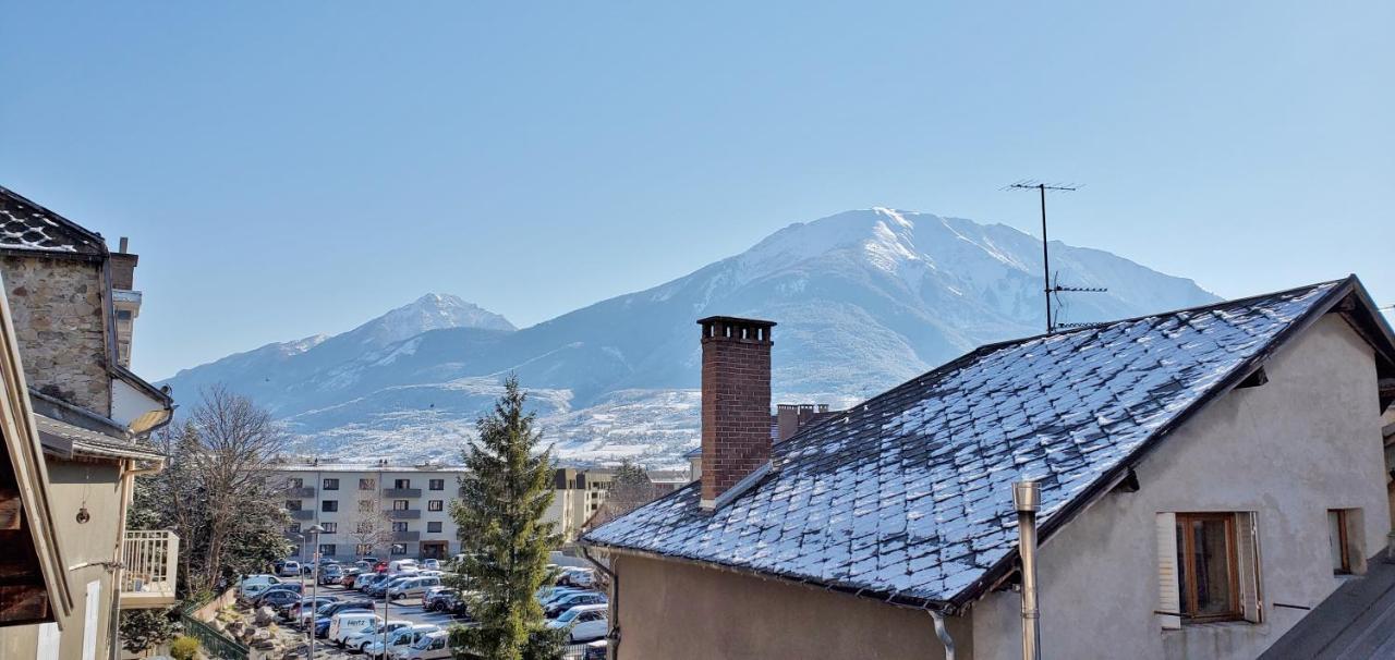 L'Hivernet, Grand Triplex Neuf Au Coeur D'Embrun Acces Facile Dış mekan fotoğraf